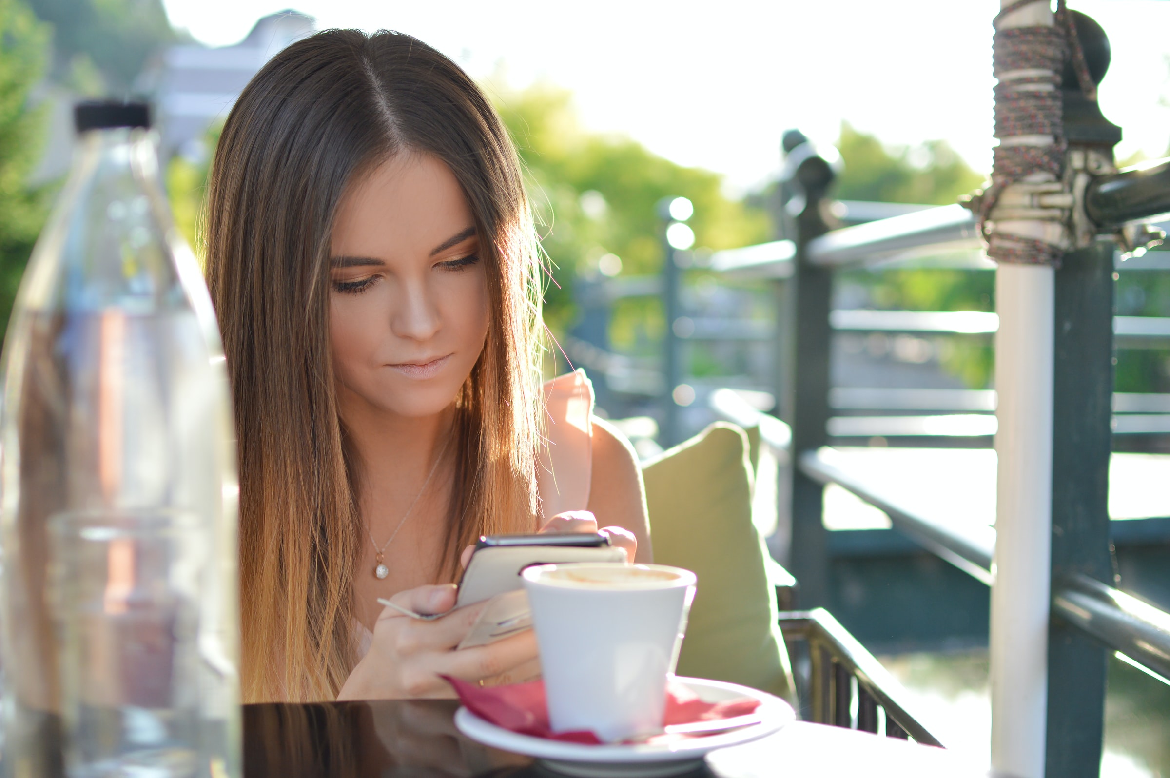 Why You Should Stop Checking Your Phone In The Morning (And What